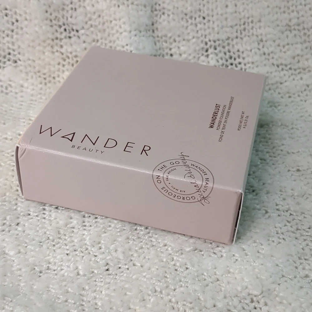 Wander Beauty Wanderlust Powder Foundation in Light, 9g/0.31oz